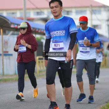 Runner Photo 3458748