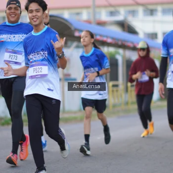 Runner Photo 3458749