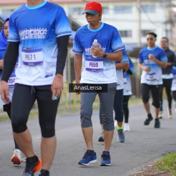 Runner Photo 3458777