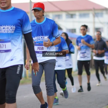Runner Photo 3458795