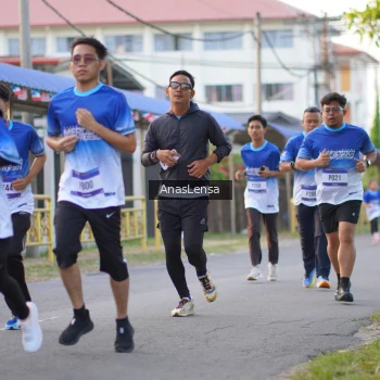 Runner Photo 3458799