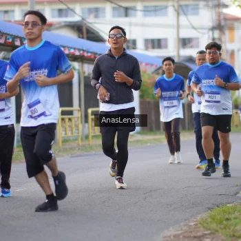 Runner Photo 3458810