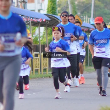 Runner Photo 3458841