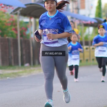Runner Photo 3458842