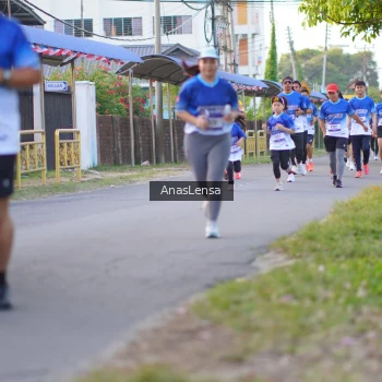 Runner Photo 3458843