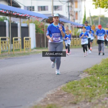 Runner Photo 3458858
