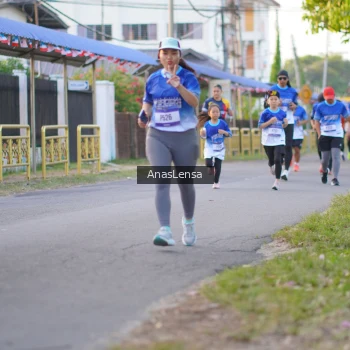 Runner Photo 3458862