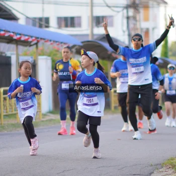 Runner Photo 3458875