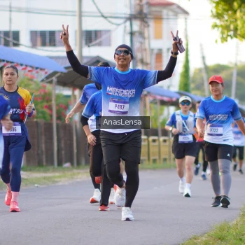 Runner Photo 3458901