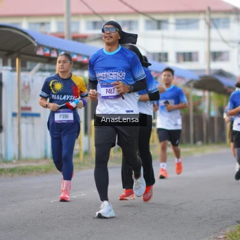 Runner Photo 3458943