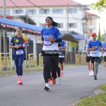 Runner Photo 3458948