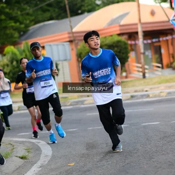 Runner Photo 3458981