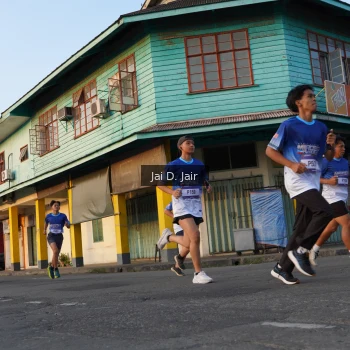 Runner Photo 3459001