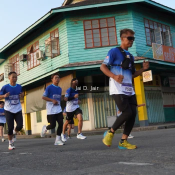 Runner Photo 3459041