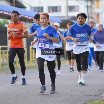 Runner Photo 3459046