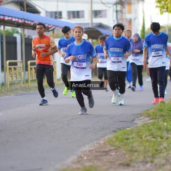 Runner Photo 3459048