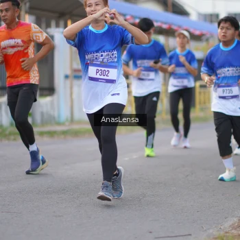 Runner Photo 3459066