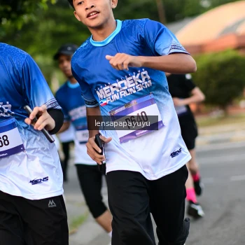 Runner Photo 3459075
