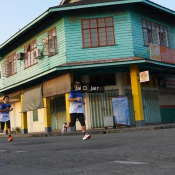 Runner Photo 3459076