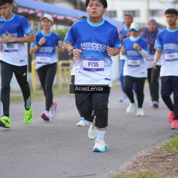 Runner Photo 3459084