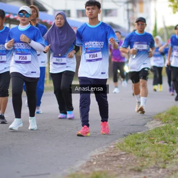 Runner Photo 3459102