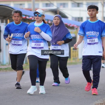 Runner Photo 3459105