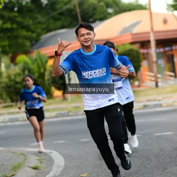 Runner Photo 3459114