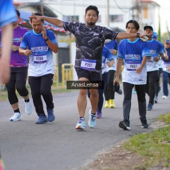 Runner Photo 3459128