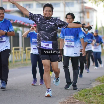 Runner Photo 3459150