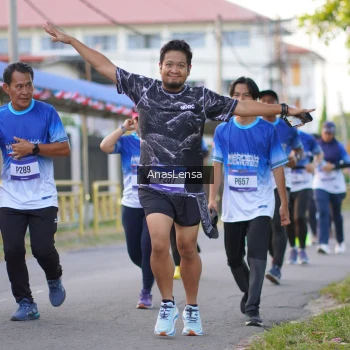 Runner Photo 3459152