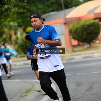 Runner Photo 3459160