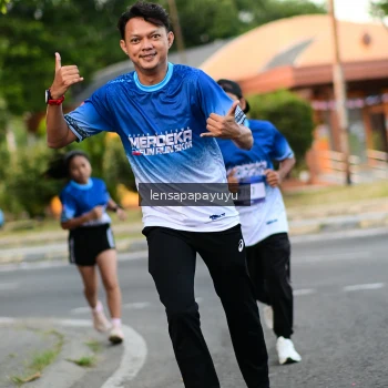 Runner Photo 3459162