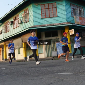 Runner Photo 3459172