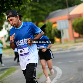 Runner Photo 3459177