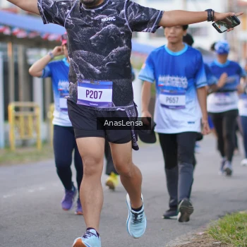 Runner Photo 3459184