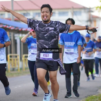 Runner Photo 3459186
