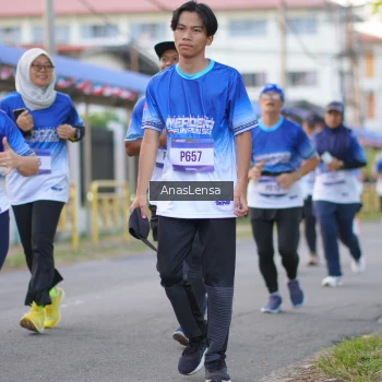 Runner Photo 3459189