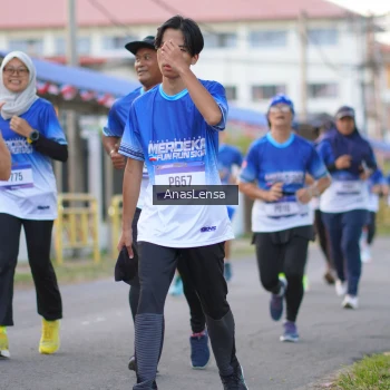 Runner Photo 3459199