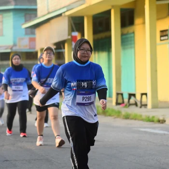 Runner Photo 3459253