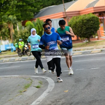 Runner Photo 3459263