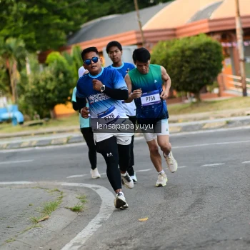 Runner Photo 3459275
