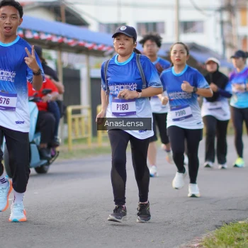 Runner Photo 3459281