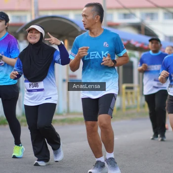 Runner Photo 3459347