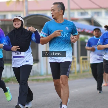 Runner Photo 3459351