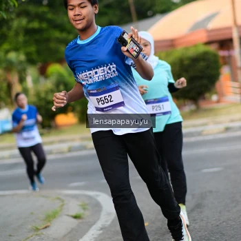 Runner Photo 3459355