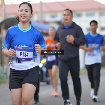 Runner Photo 3459376