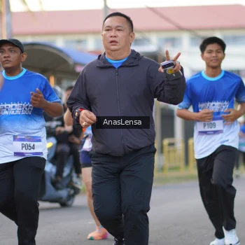 Runner Photo 3459386