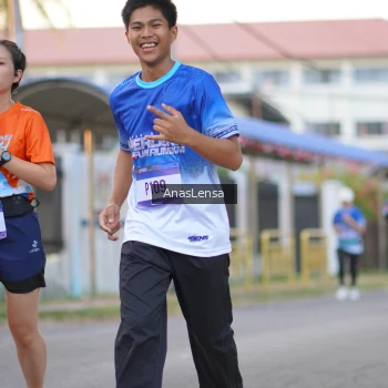 Runner Photo 3459393