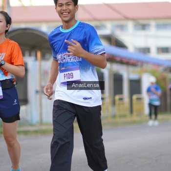 Runner Photo 3459395