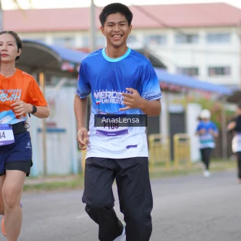 Runner Photo 3459396